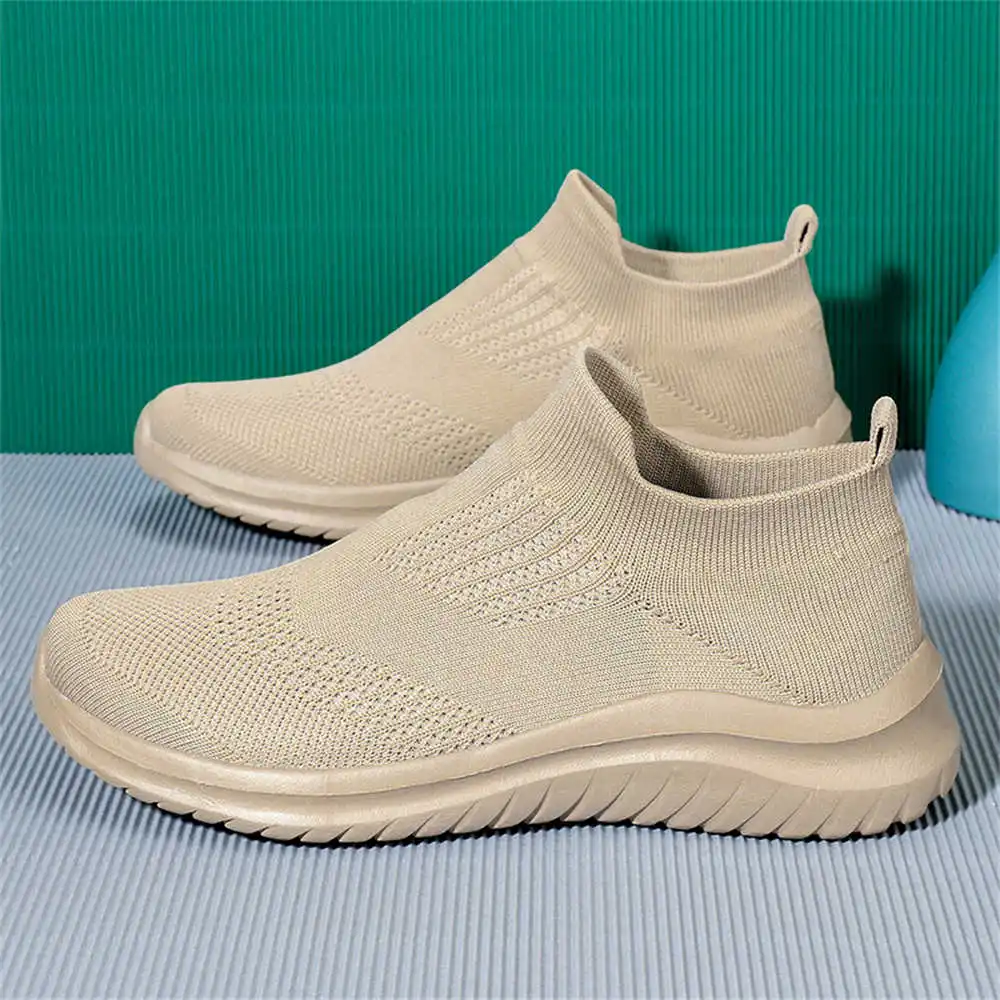 Beige Zachte Nieuwe Nieuwighei - Streetwear Brand Store recensie en prijs